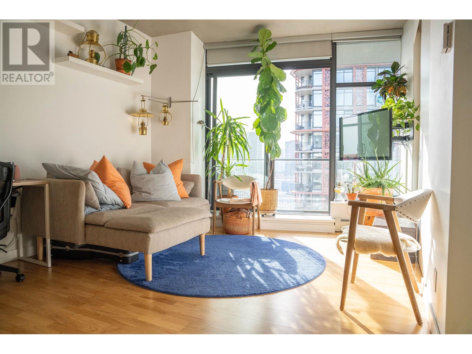 Ph7 108 W Cordova Street, Vancouver, British Columbia  V6B 0G5 - Photo 1 - R2987271