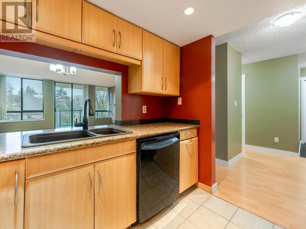 701 121 Tenth Street, New Westminster, British Columbia  V3M 3X7 - Photo 4 - R2987272