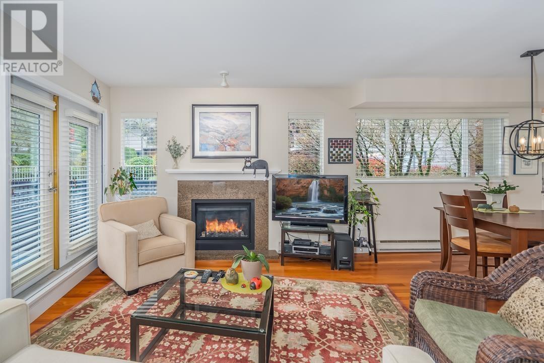 Property at 5632 16 AVENUE image 4
