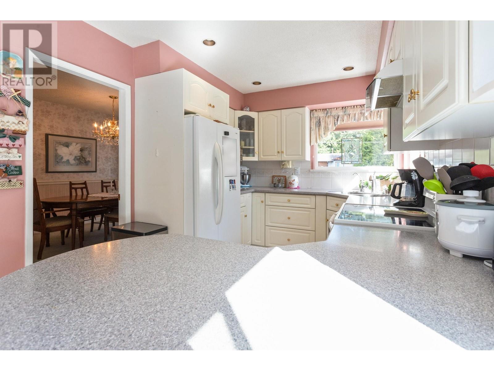 2618 Tuohey Avenue, Port Coquitlam, British Columbia  V3B 2E8 - Photo 11 - R2987230
