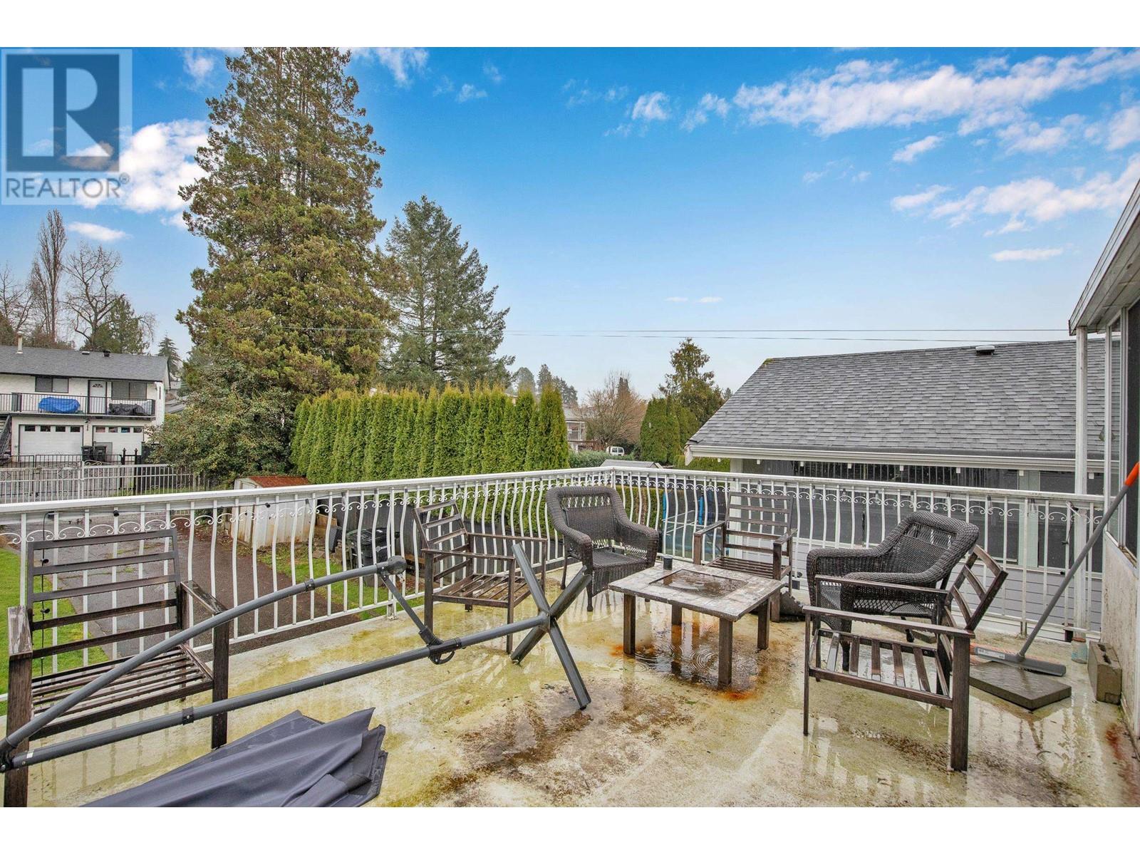 2358 Kensington Avenue, Burnaby, British Columbia  V5B 4E2 - Photo 13 - R2987235