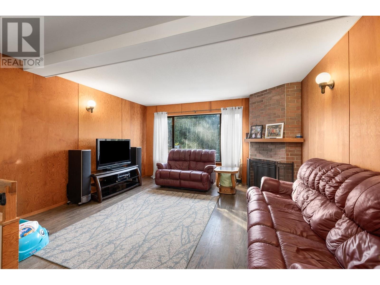1090 Handsworth Road, North Vancouver, British Columbia  V7R 2A6 - Photo 10 - R2987249