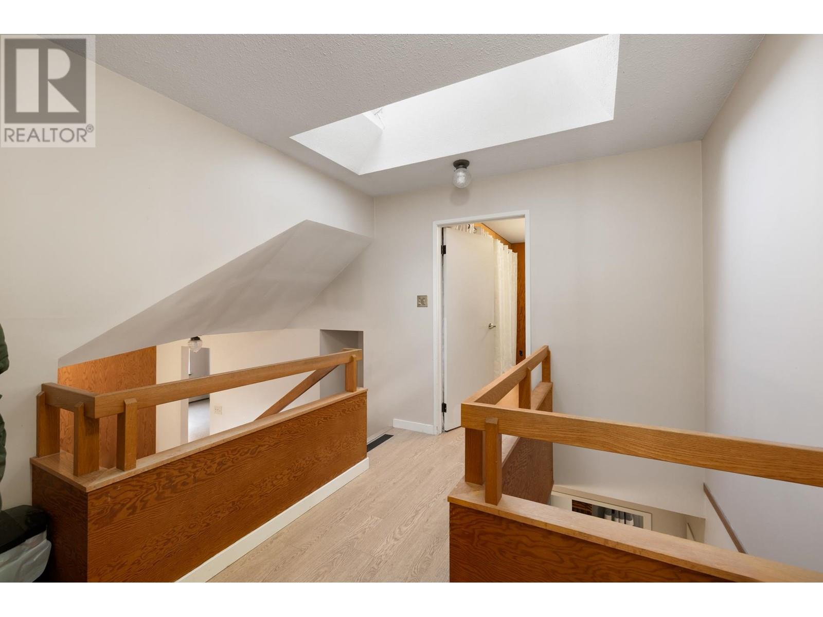 1090 Handsworth Road, North Vancouver, British Columbia  V7R 2A6 - Photo 12 - R2987249