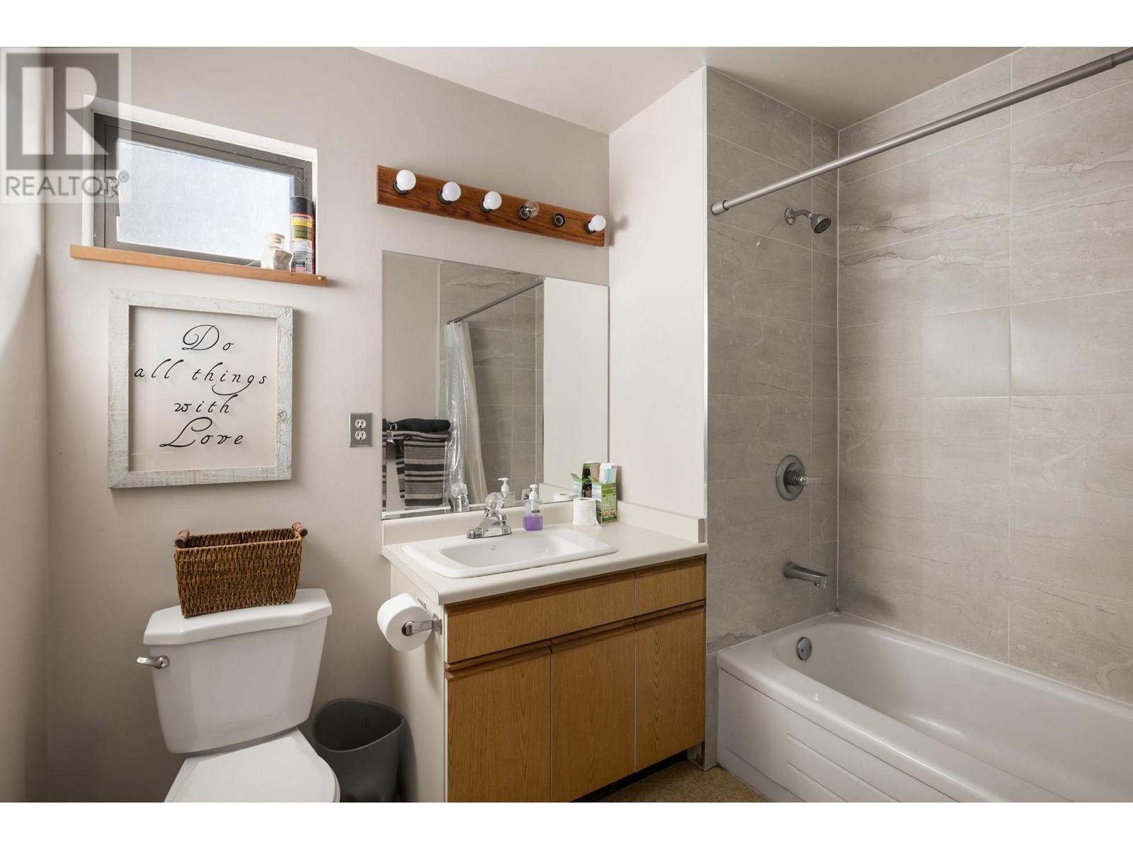 1090 Handsworth Road, North Vancouver, British Columbia  V7R 2A6 - Photo 21 - R2987249