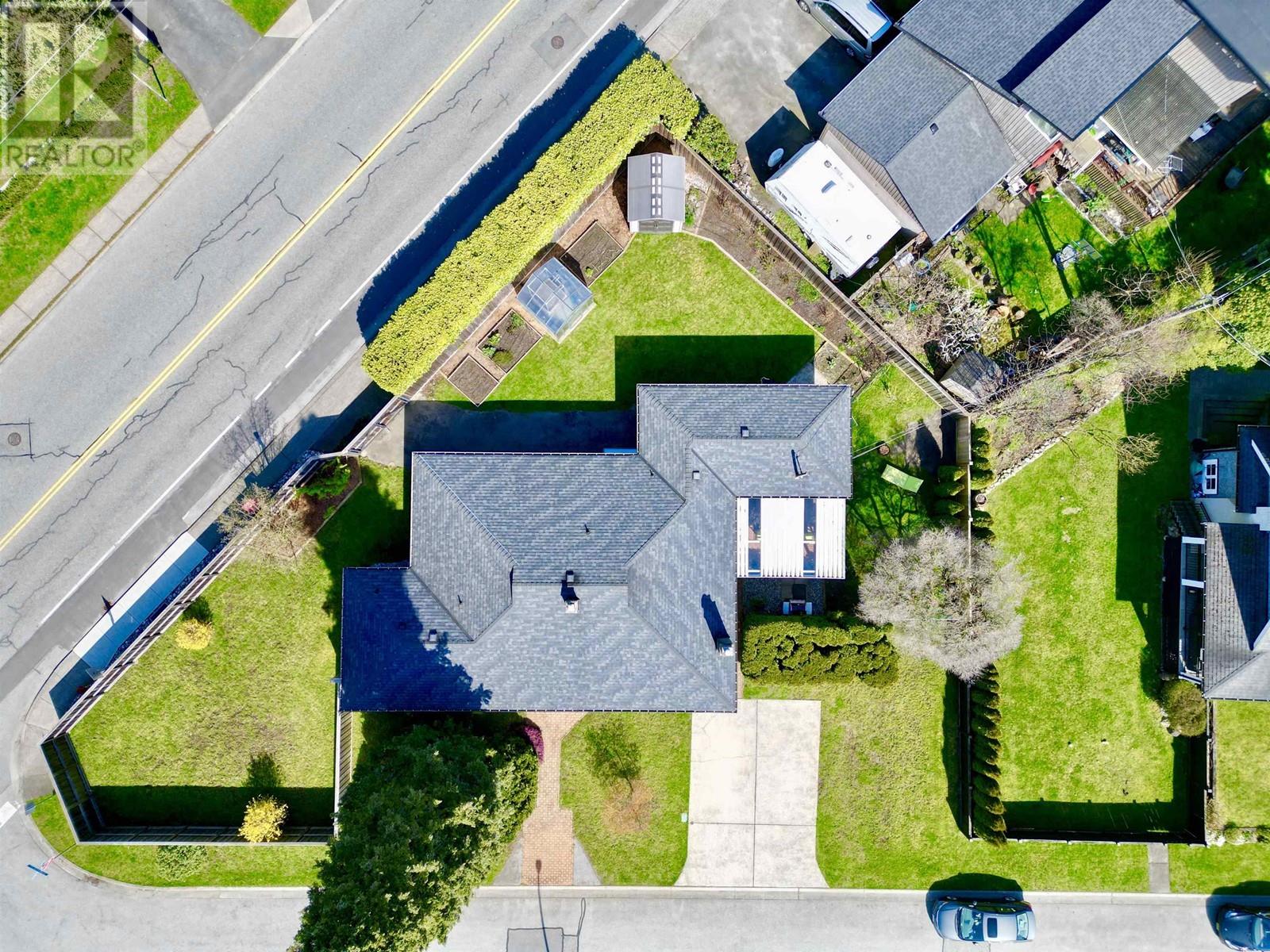 Property at 2940 COLWOOD DRIVE image 2