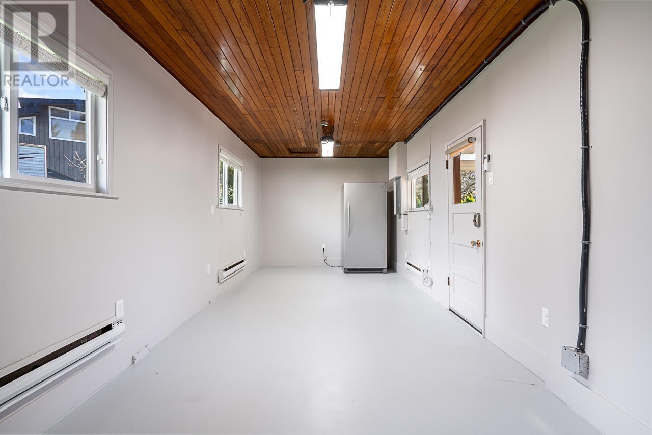2940 Colwood Drive, North Vancouver, British Columbia  V7R 3M9 - Photo 27 - R2987270