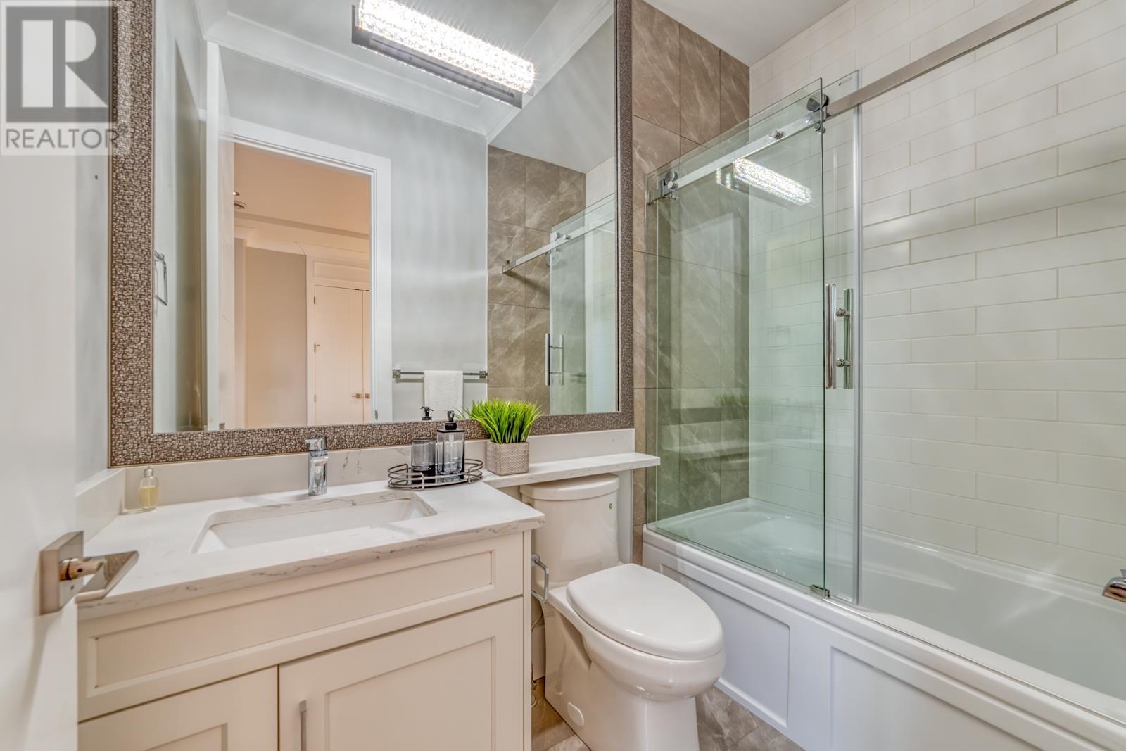 7102 Bridge Street, Richmond, British Columbia  V6Y 2S7 - Photo 29 - R2987291