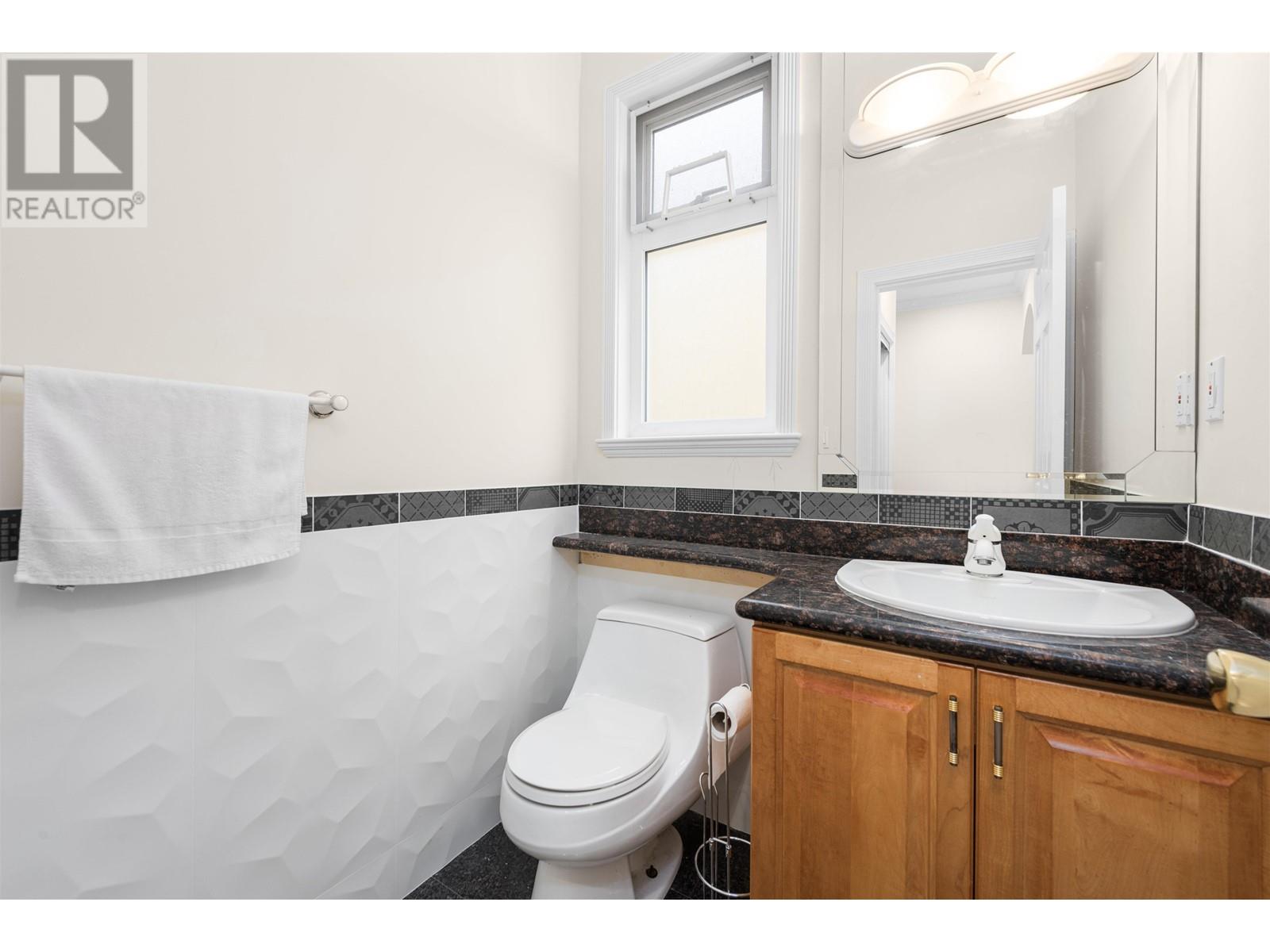 75 E 50th Avenue, Vancouver, British Columbia  V5X 1A1 - Photo 24 - R2987305