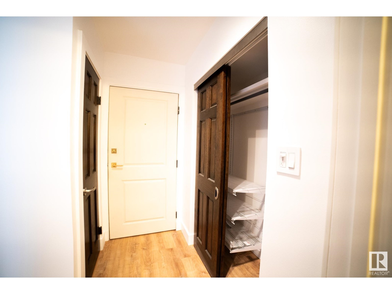 #711 11025 Jasper Av Nw, Edmonton, Alberta  T5K 0K7 - Photo 4 - E4429560