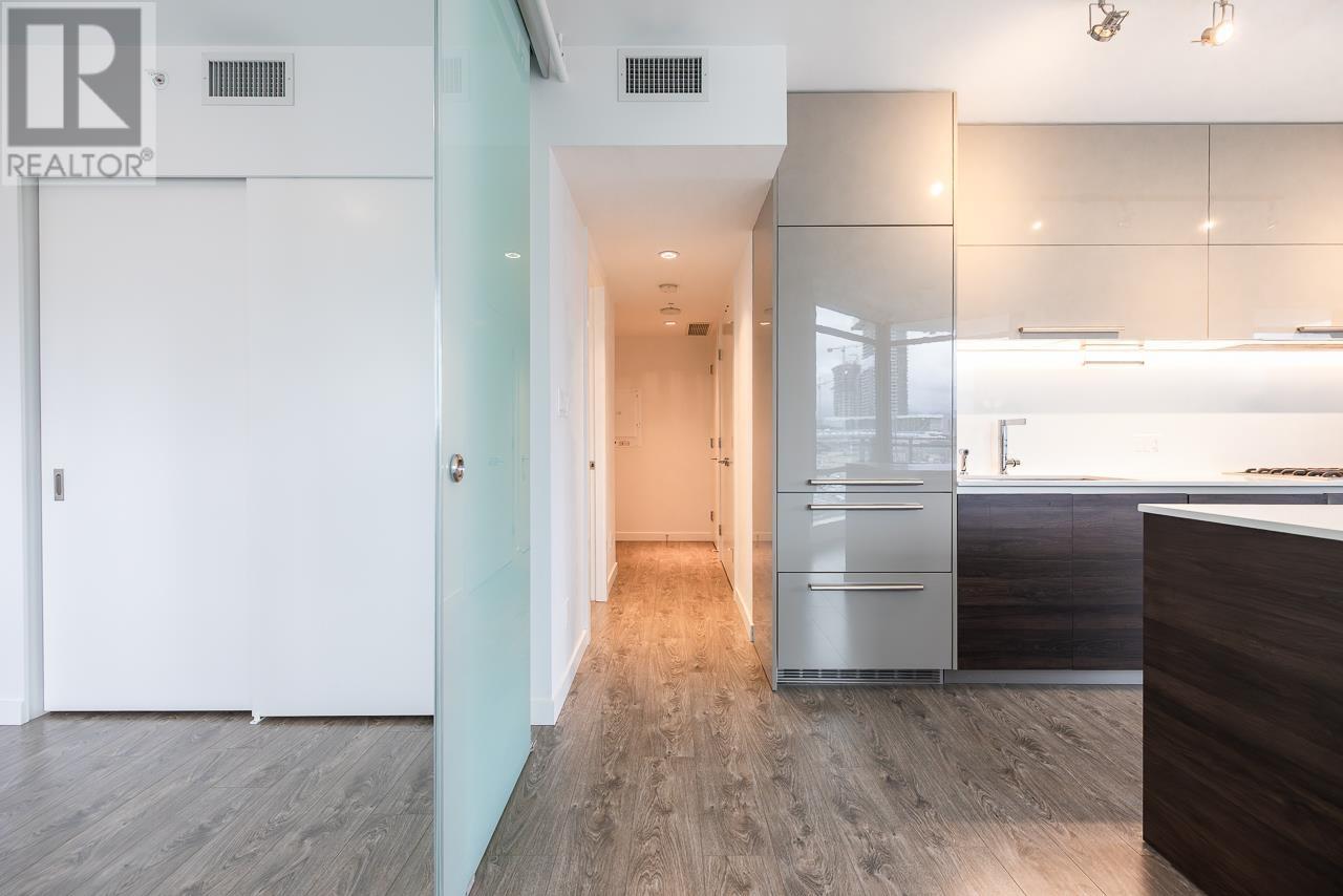 Listing Picture 11 of 39 : 1508 2378 ALPHA AVENUE, Burnaby / 本拿比 - 魯藝地產 Yvonne Lu Group - MLS Medallion Club Member