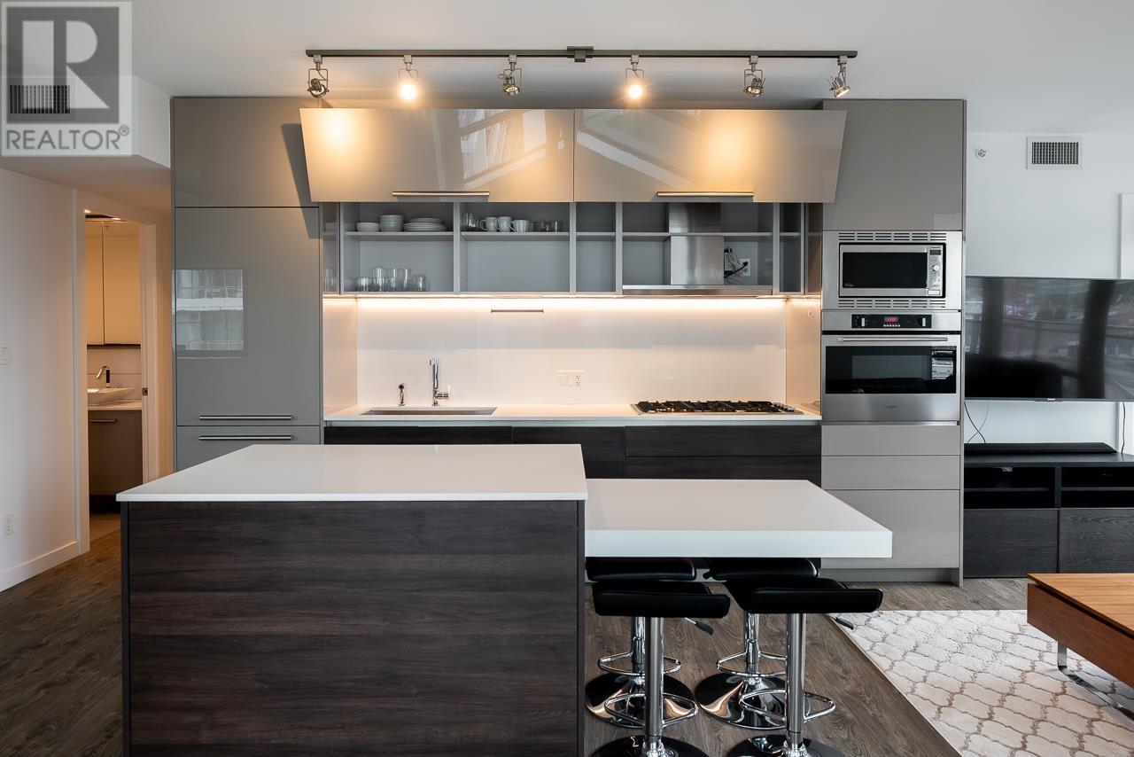 Listing Picture 7 of 39 : 1508 2378 ALPHA AVENUE, Burnaby / 本拿比 - 魯藝地產 Yvonne Lu Group - MLS Medallion Club Member