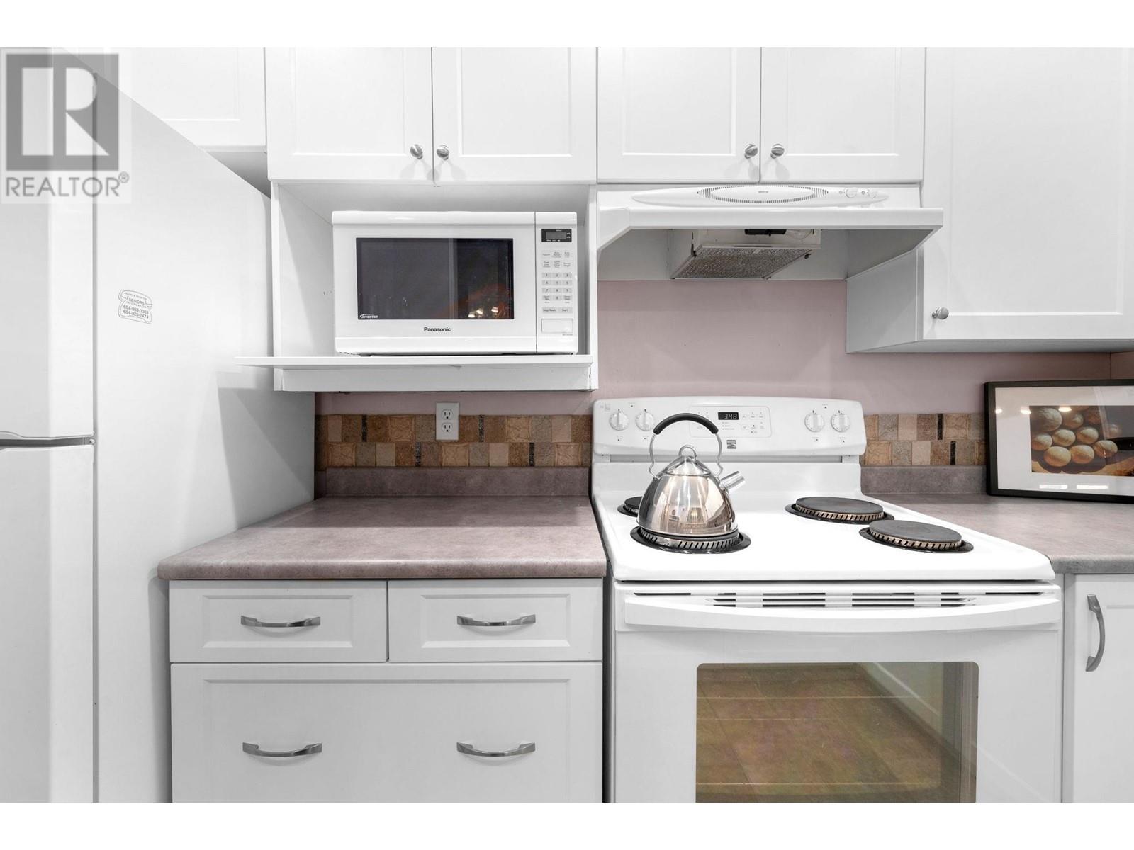 406 2800 Chesterfield Avenue, North Vancouver, British Columbia  V7N 4M1 - Photo 15 - R2987018