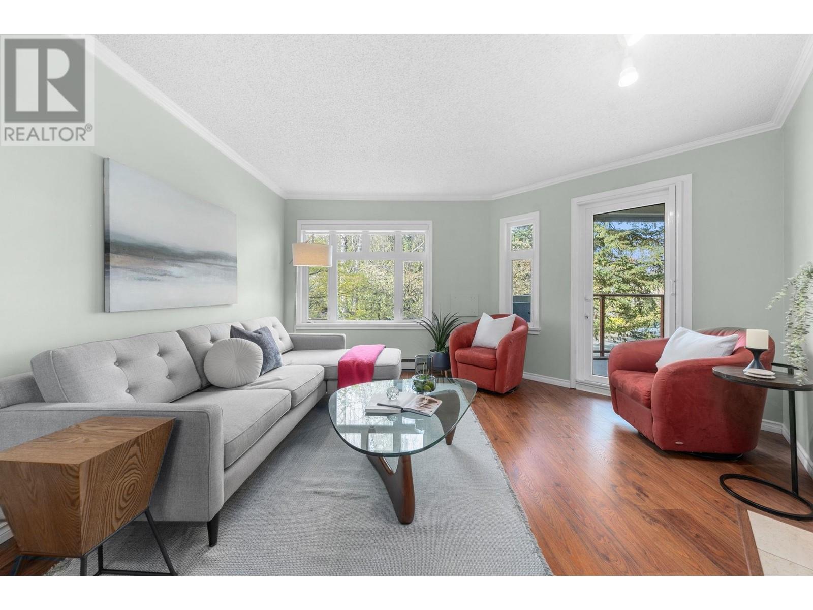 406 2800 Chesterfield Avenue, North Vancouver, British Columbia  V7N 4M1 - Photo 1 - R2987018