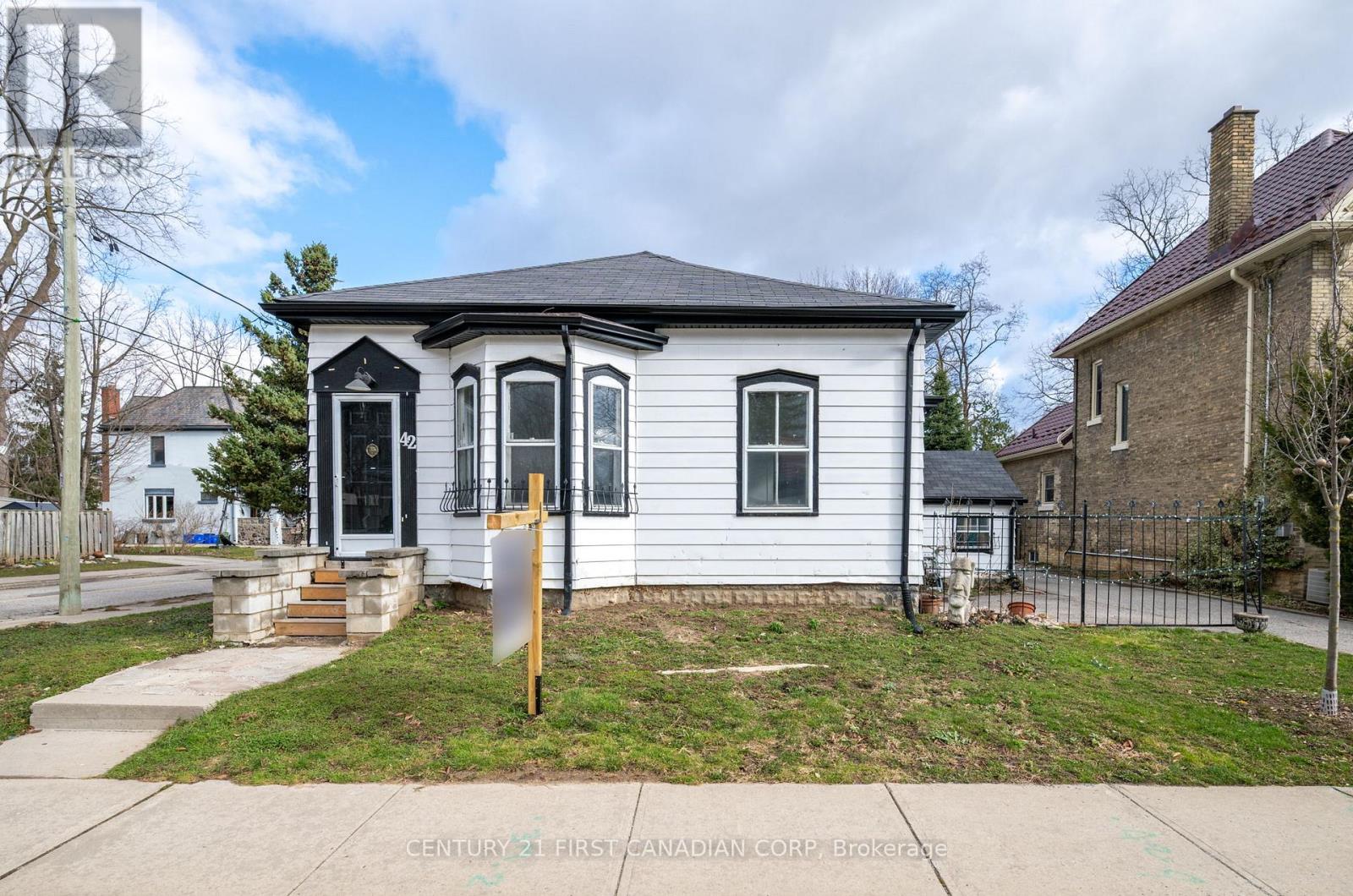Property at 42 BRUCE STREET image 1