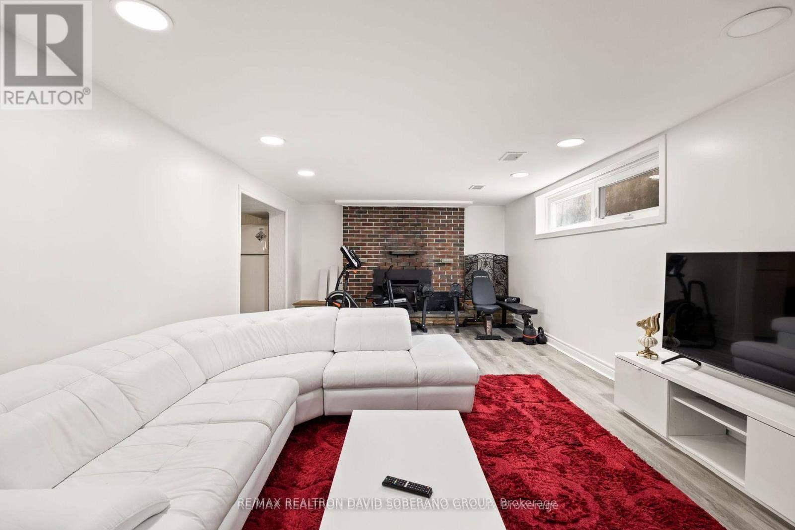 459 The Kingsway, Toronto, Ontario  M9A 3W3 - Photo 24 - W12067821