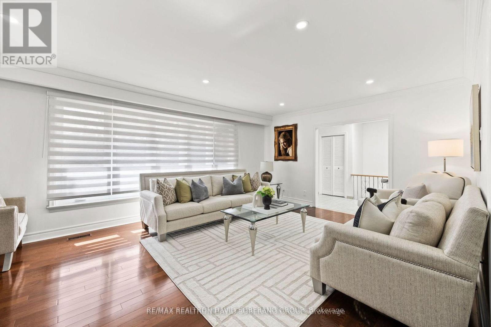 Property at 459 THE KINGSWAY image 5