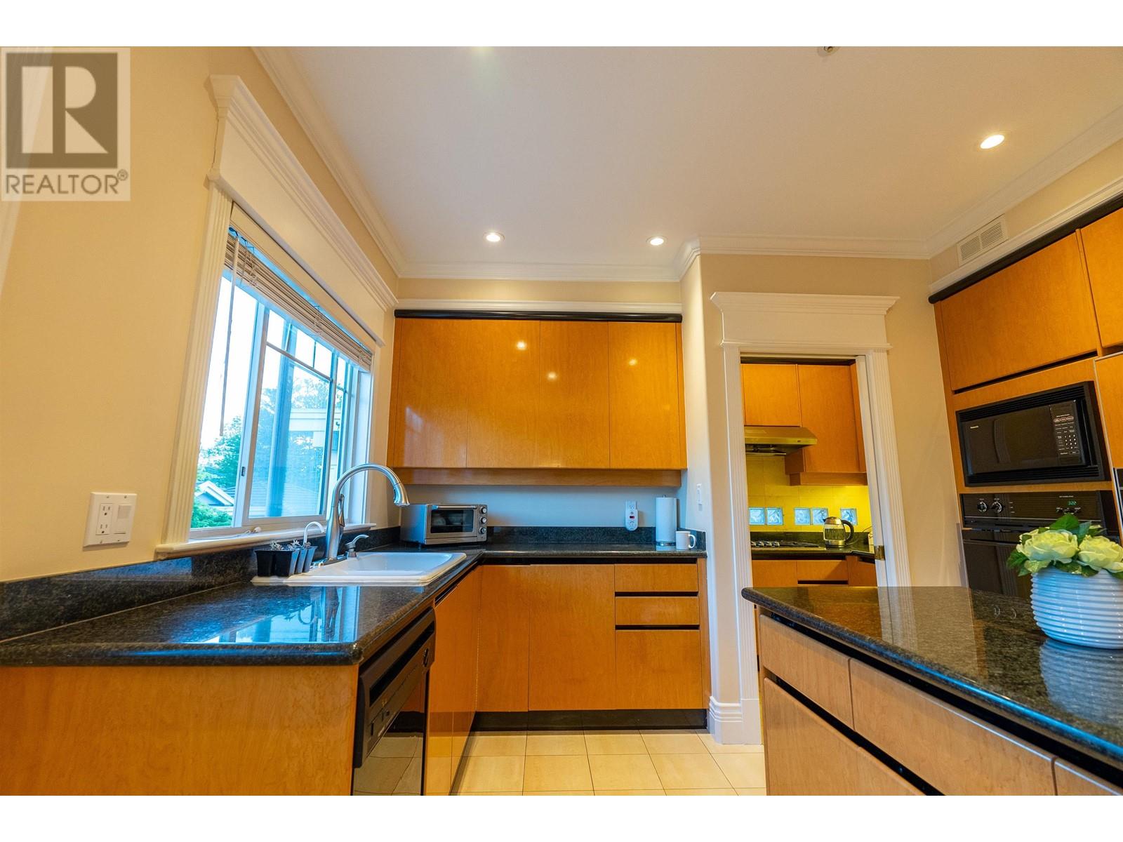 2168 W 18th Avenue, Vancouver, British Columbia  V6L 1A4 - Photo 12 - R2987217