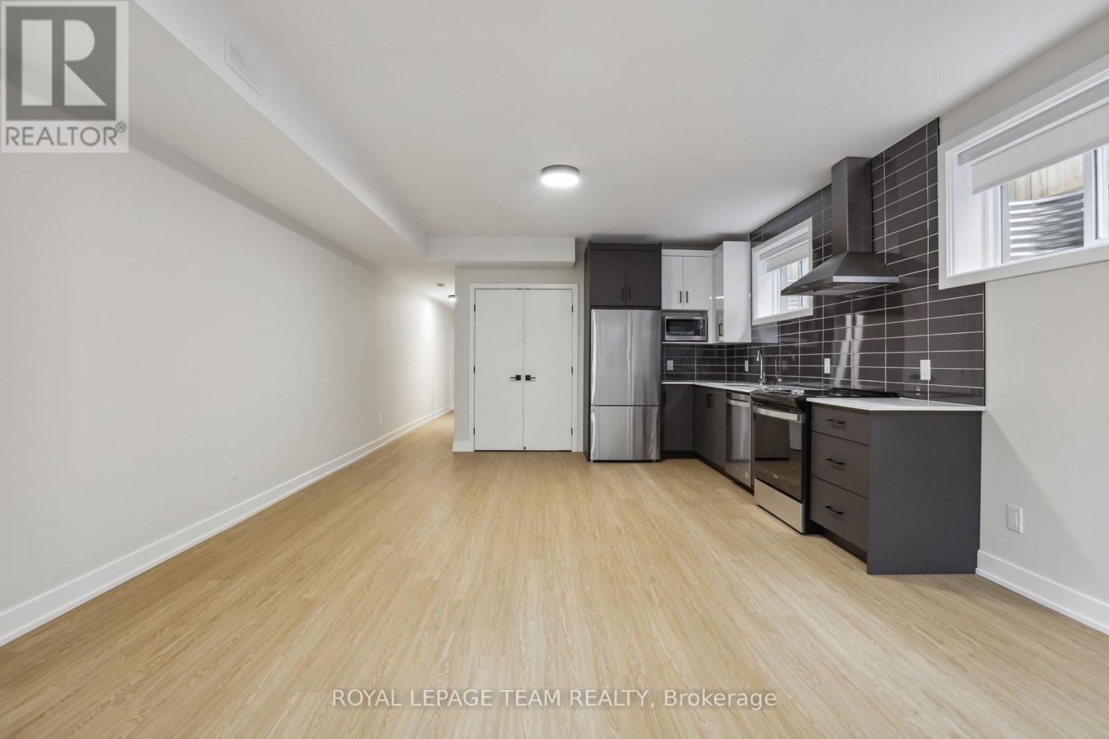 1 - 47 Grosvenor Avenue, Ottawa, Ontario  K1S 4S1 - Photo 5 - X12067867