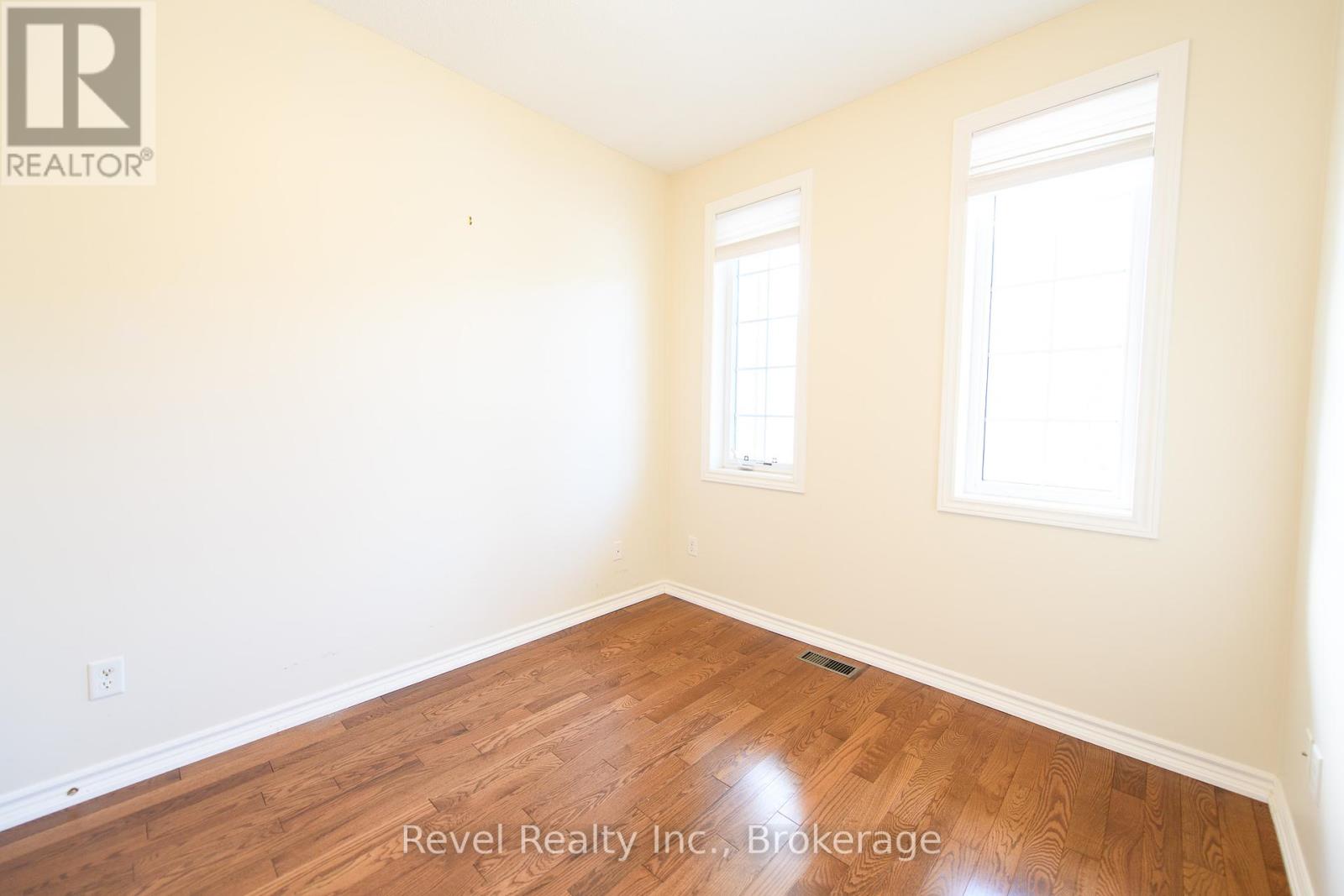 19 - 110 Napier Street W, Blue Mountains, Ontario  N0H 2P0 - Photo 25 - X12067849