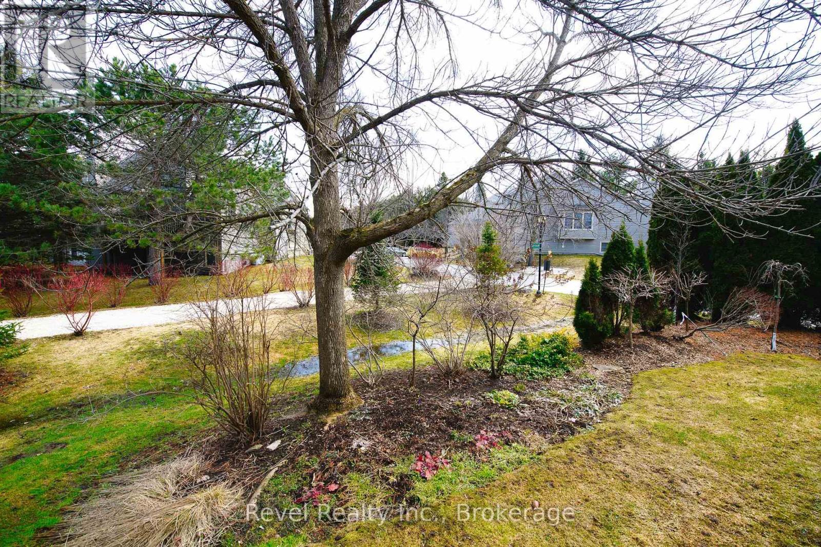 19 - 110 Napier Street W, Blue Mountains, Ontario  N0H 2P0 - Photo 33 - X12067849