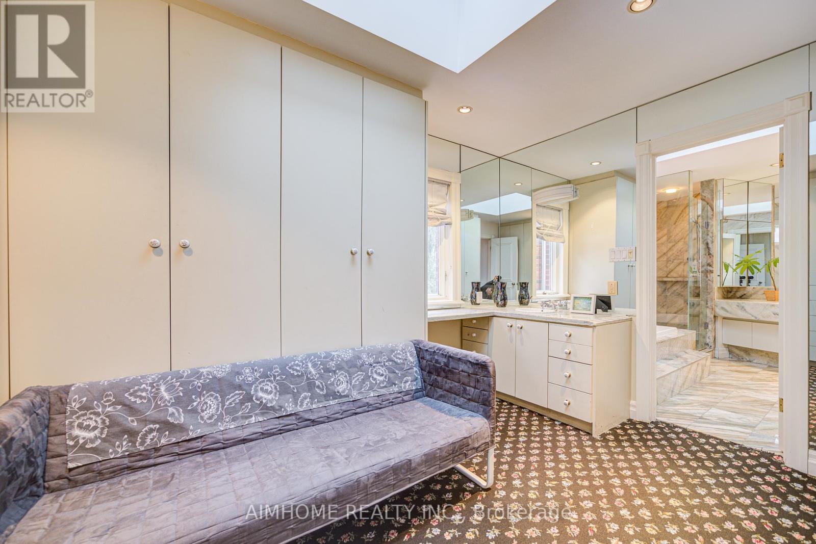 40 Donino Avenue, Toronto, Ontario  M4N 2W7 - Photo 17 - C12041767