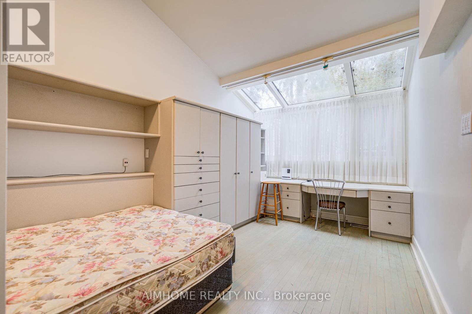 40 Donino Avenue, Toronto, Ontario  M4N 2W7 - Photo 31 - C12041767