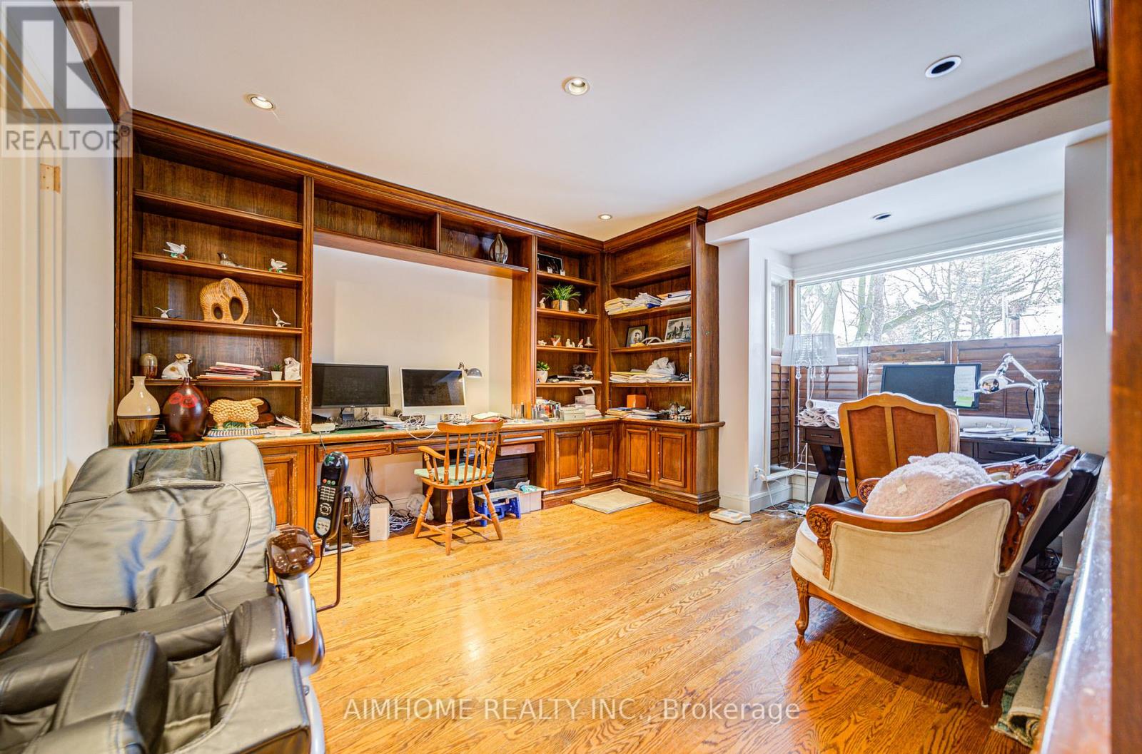 40 Donino Avenue, Toronto, Ontario  M4N 2W7 - Photo 7 - C12041767