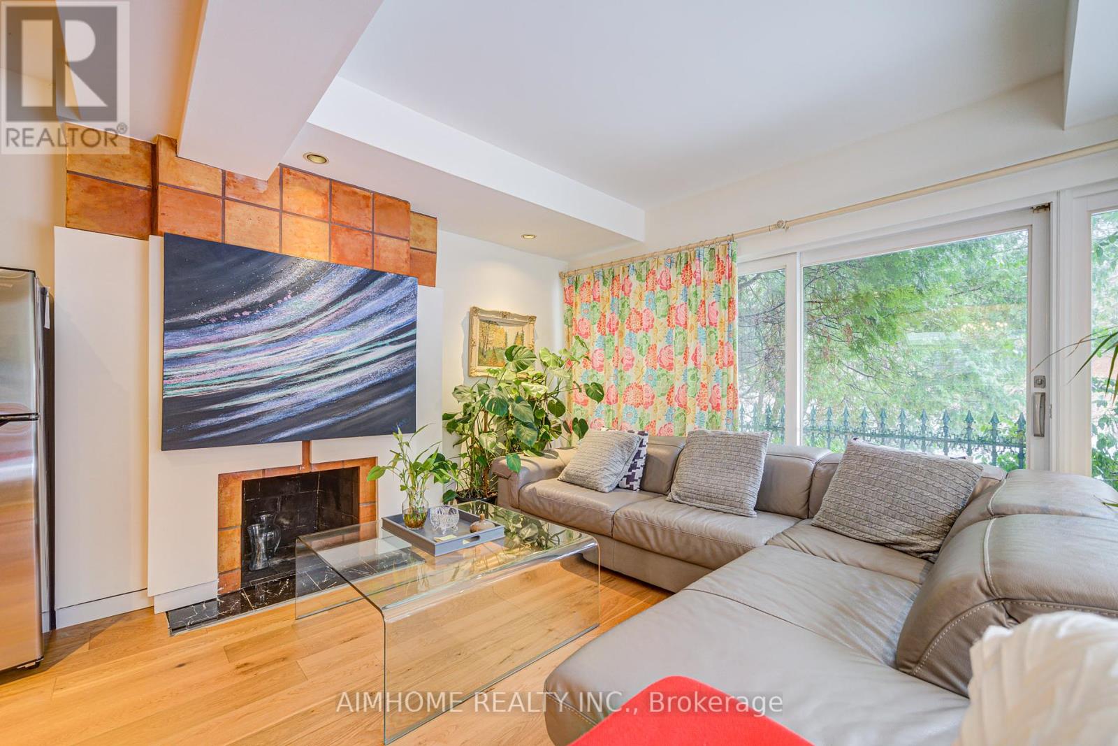 40 Donino Avenue, Toronto, Ontario  M4N 2W7 - Photo 9 - C12041767