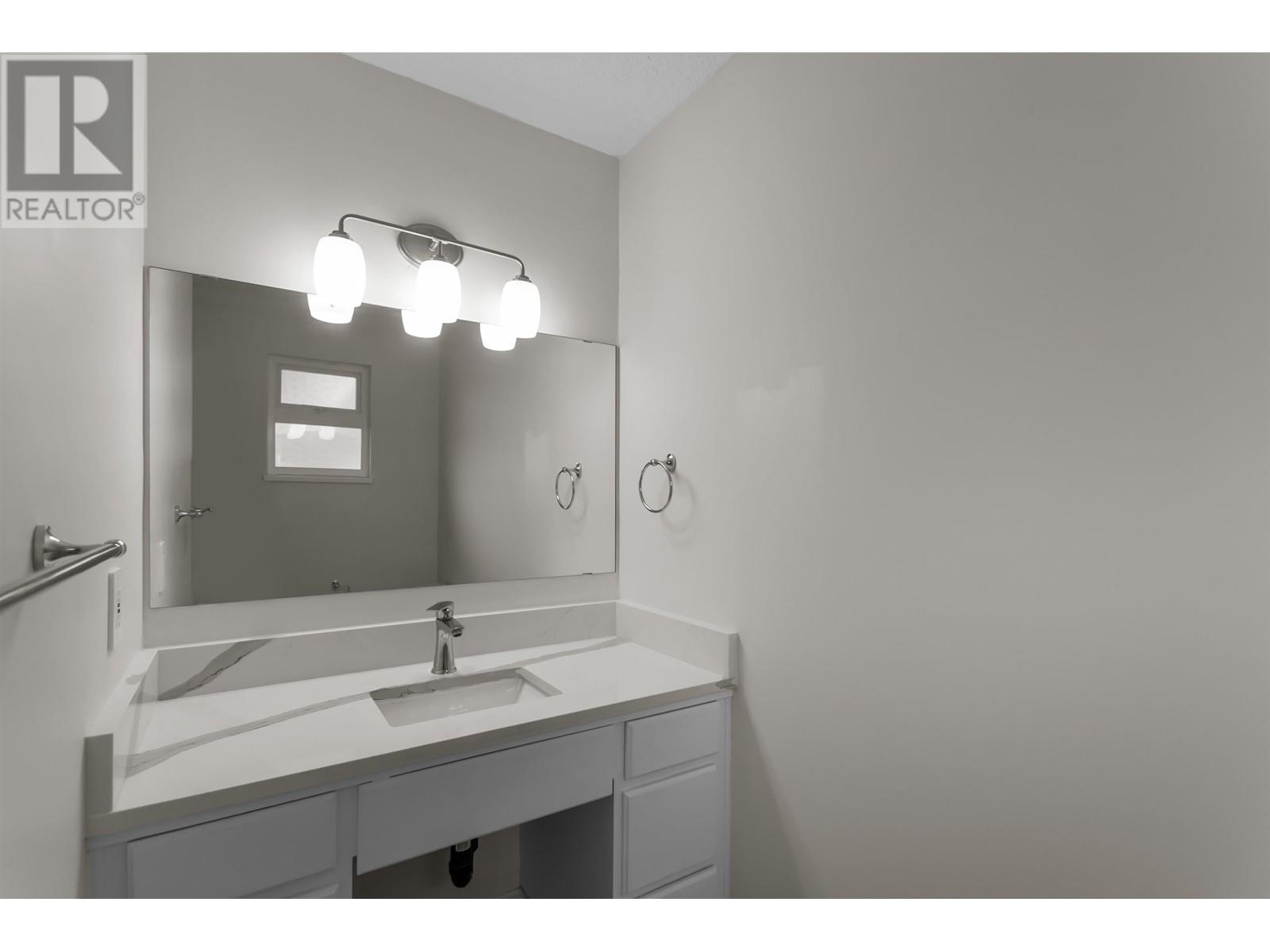 668 Macintosh Street, Coquitlam, British Columbia  V3J 4Y5 - Photo 16 - R2987071