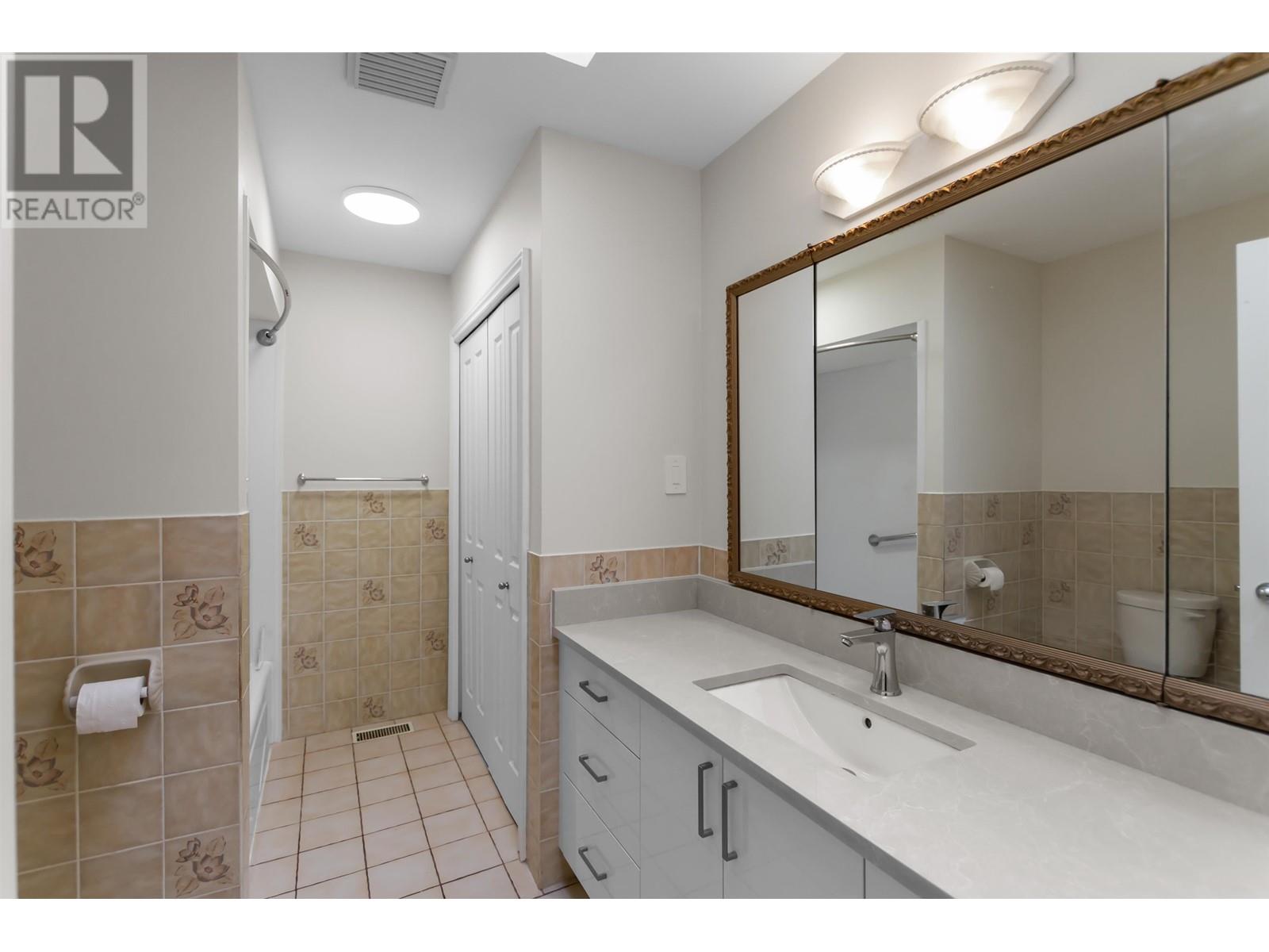 668 Macintosh Street, Coquitlam, British Columbia  V3J 4Y5 - Photo 17 - R2987071