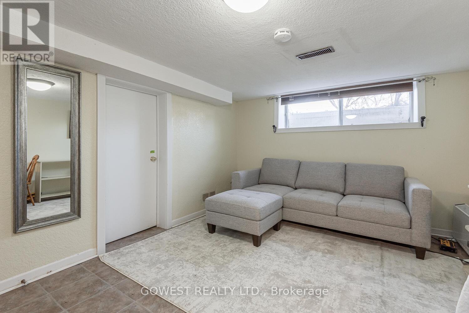 Bsmt - 51 Hilldowntree Road, Toronto, Ontario  M9A 2Z7 - Photo 12 - W12067840