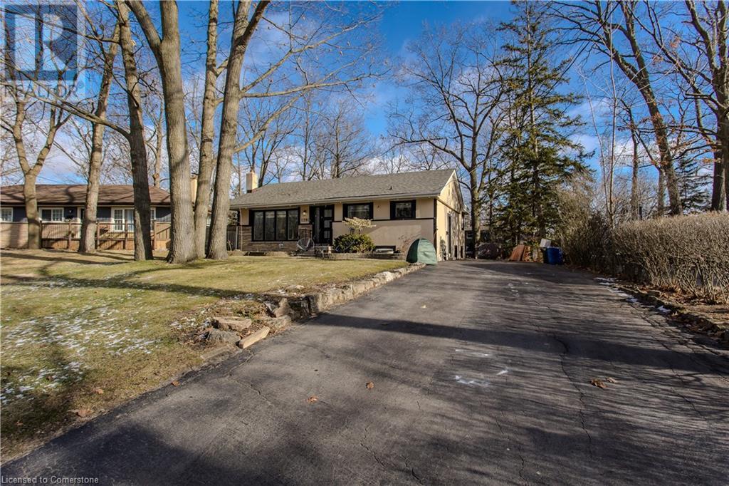 Property at 1291 PRINCETON Crescent image 2