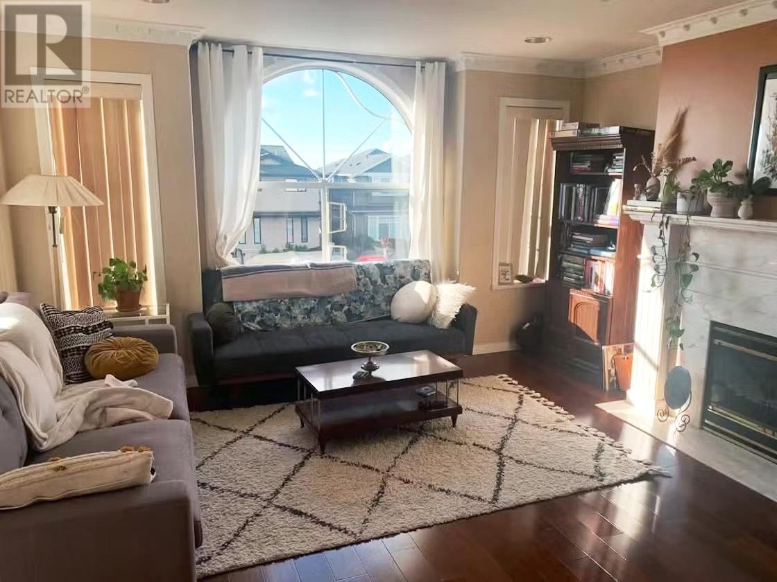 108 N Ranelagh Avenue, Burnaby, British Columbia  V5B 1H6 - Photo 3 - R2983163