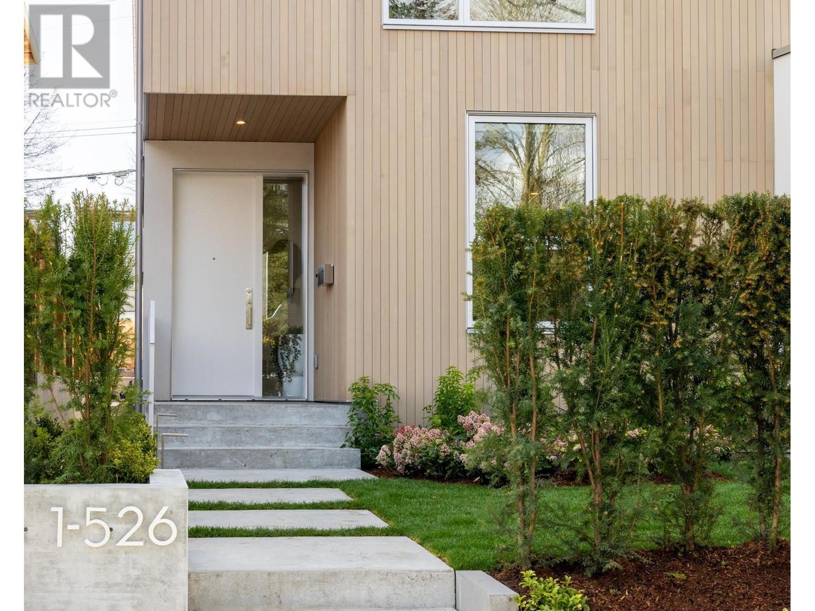 1 526 E 30th Avenue, Vancouver, British Columbia  V5V 2V6 - Photo 2 - R2987258
