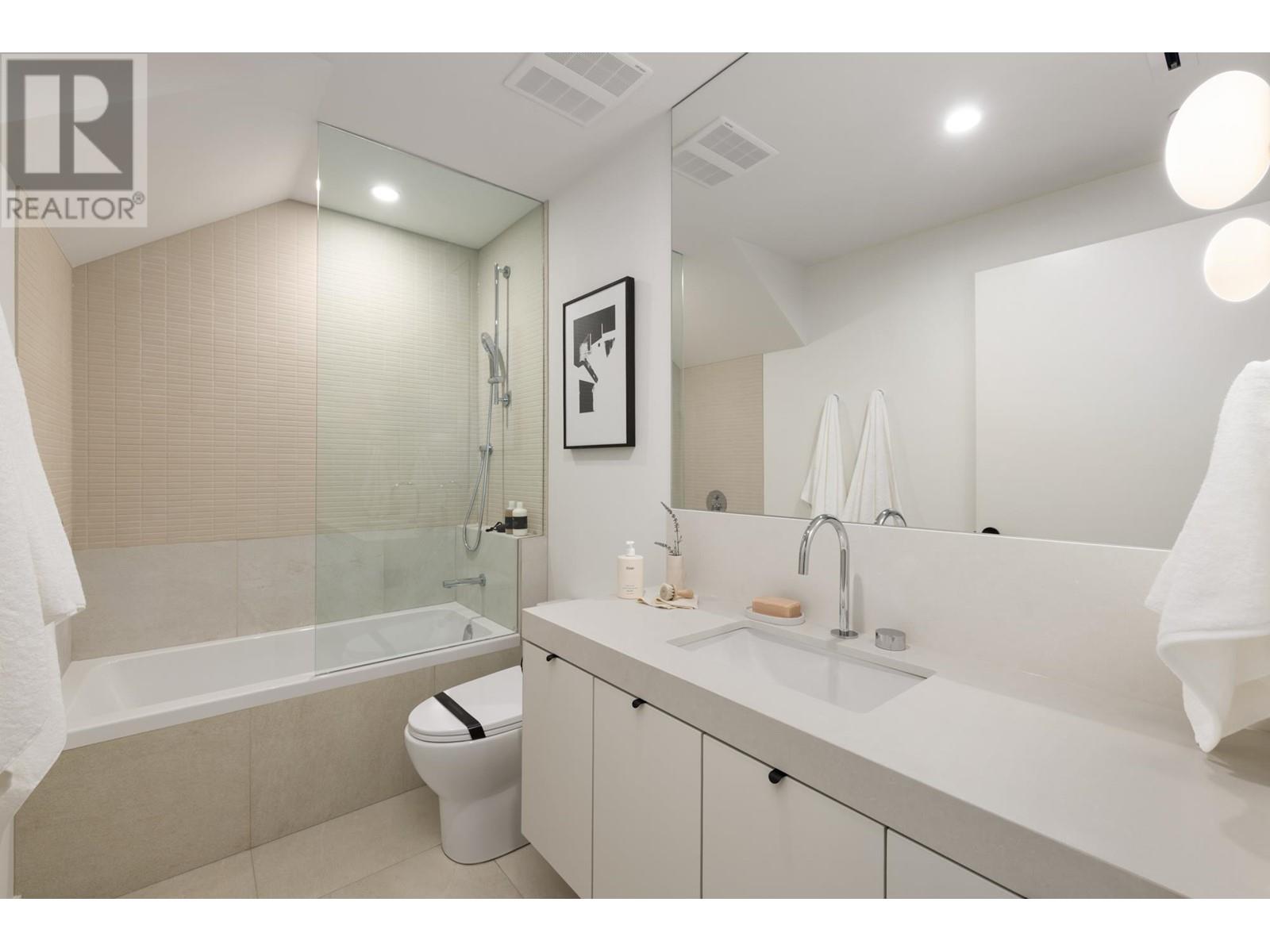 1 526 E 30th Avenue, Vancouver, British Columbia  V5V 2V6 - Photo 16 - R2987258