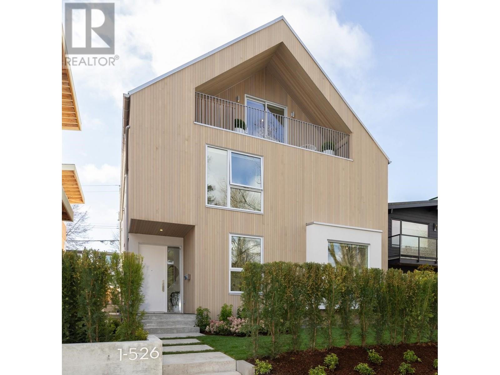 1 526 E 30TH AVENUE, vancouver, British Columbia