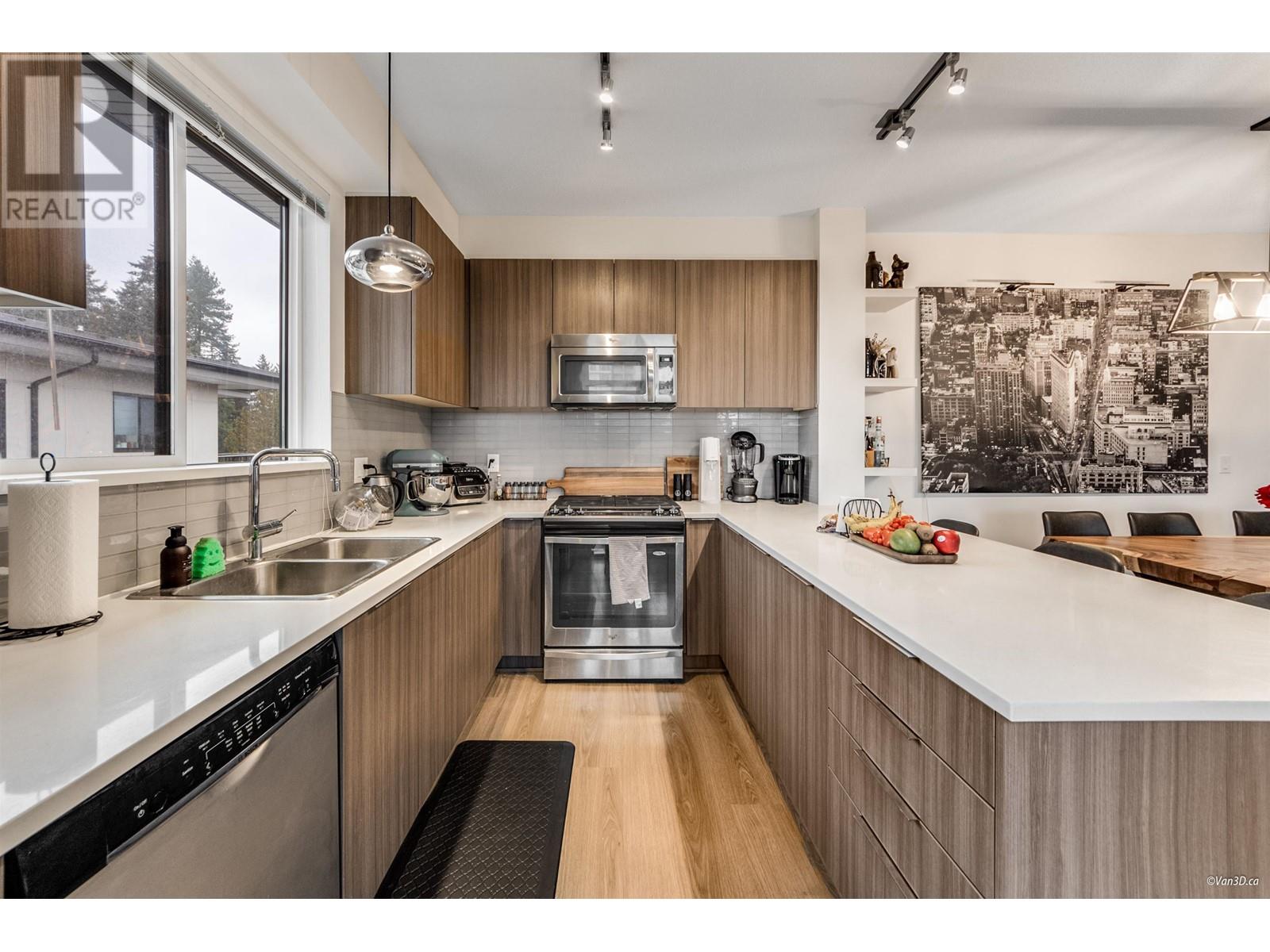 515 1152 Windsor Mews, Coquitlam, British Columbia  V3B 0N1 - Photo 9 - R2987307