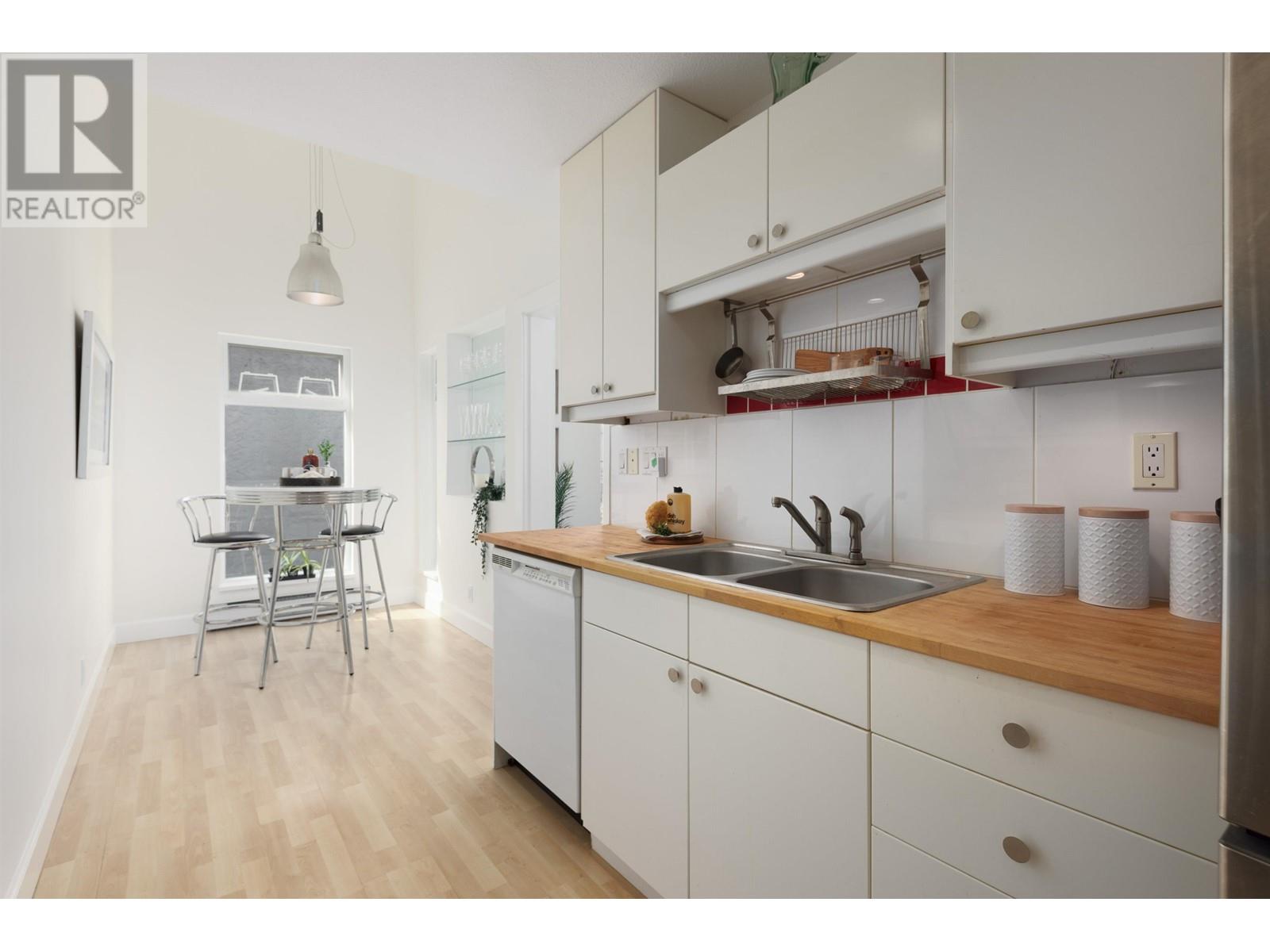 302 865 W 15th Avenue, Vancouver, British Columbia  V5Z 1R8 - Photo 21 - R2987333