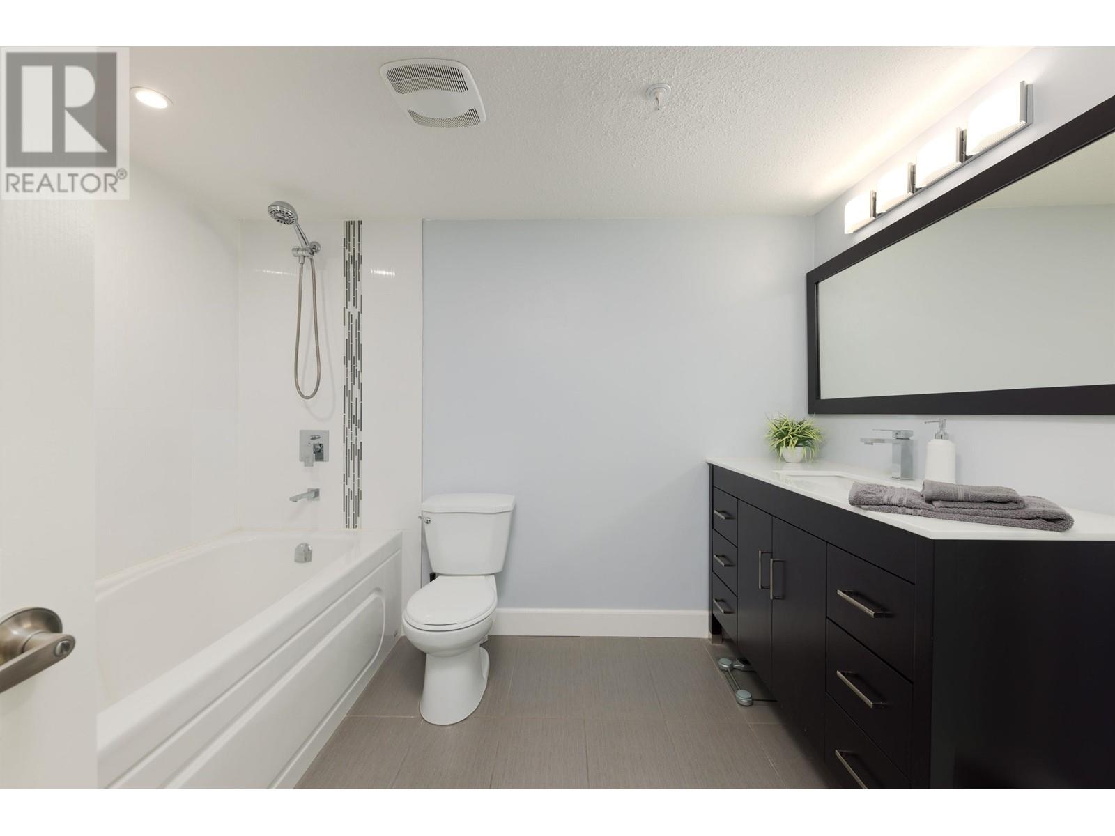 302 865 W 15th Avenue, Vancouver, British Columbia  V5Z 1R8 - Photo 25 - R2987333