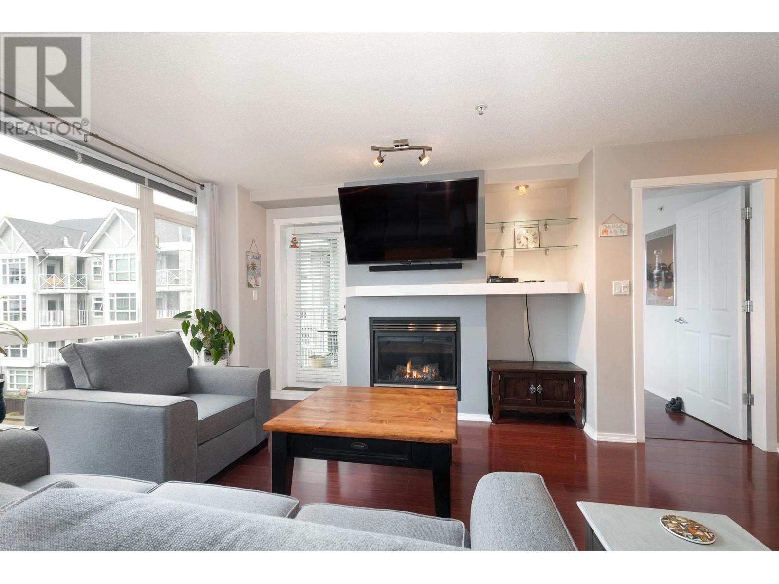 307 3142 St Johns Street, Port Moody, British Columbia  V3H 5E4 - Photo 5 - R2987336