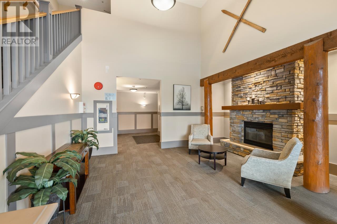 112 1432 Parkway Boulevard, Coquitlam, British Columbia  V3E 3L9 - Photo 3 - R2987365