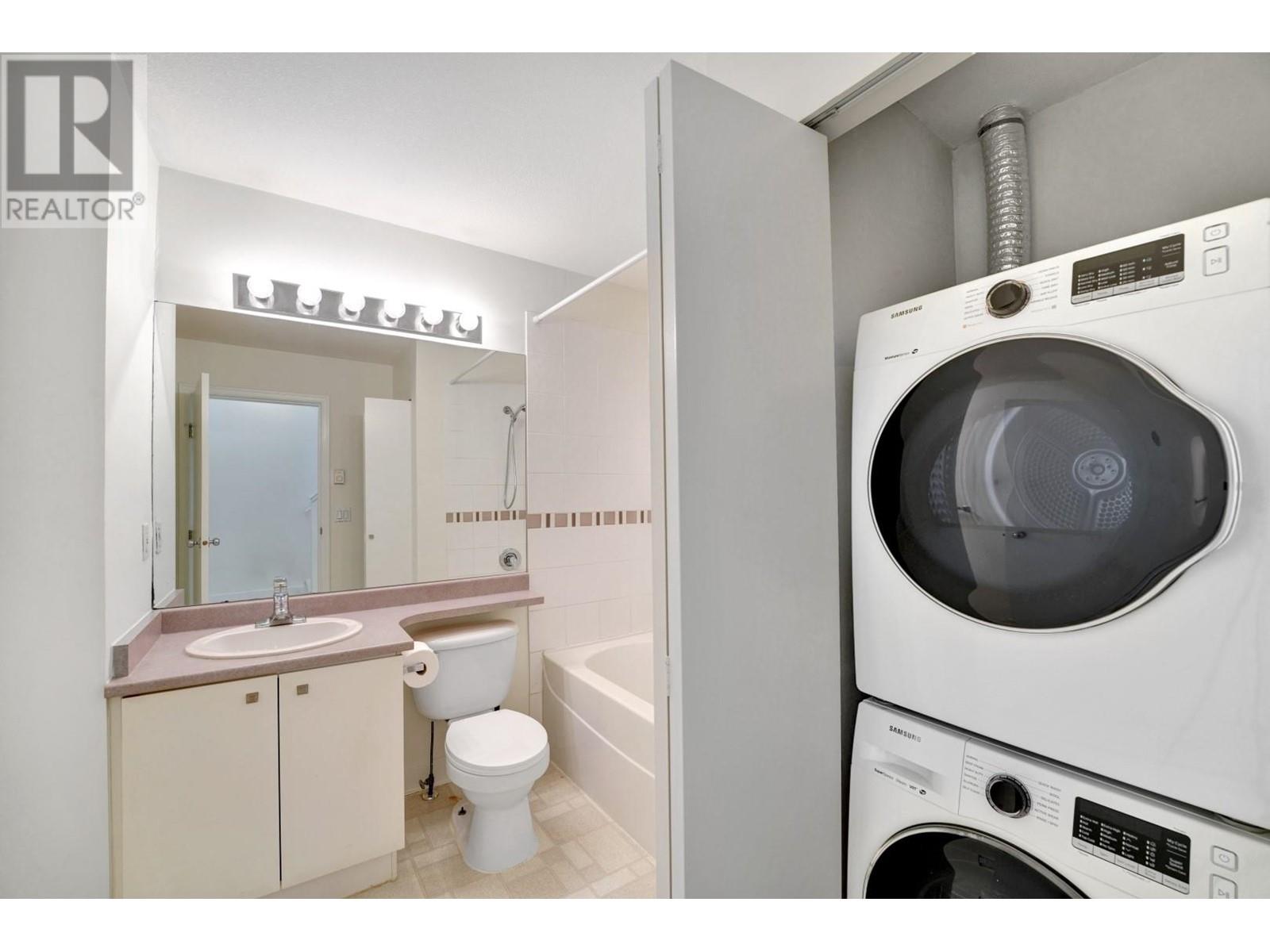 6736 Village Green, Burnaby, British Columbia  V5E 4K7 - Photo 13 - R2987377