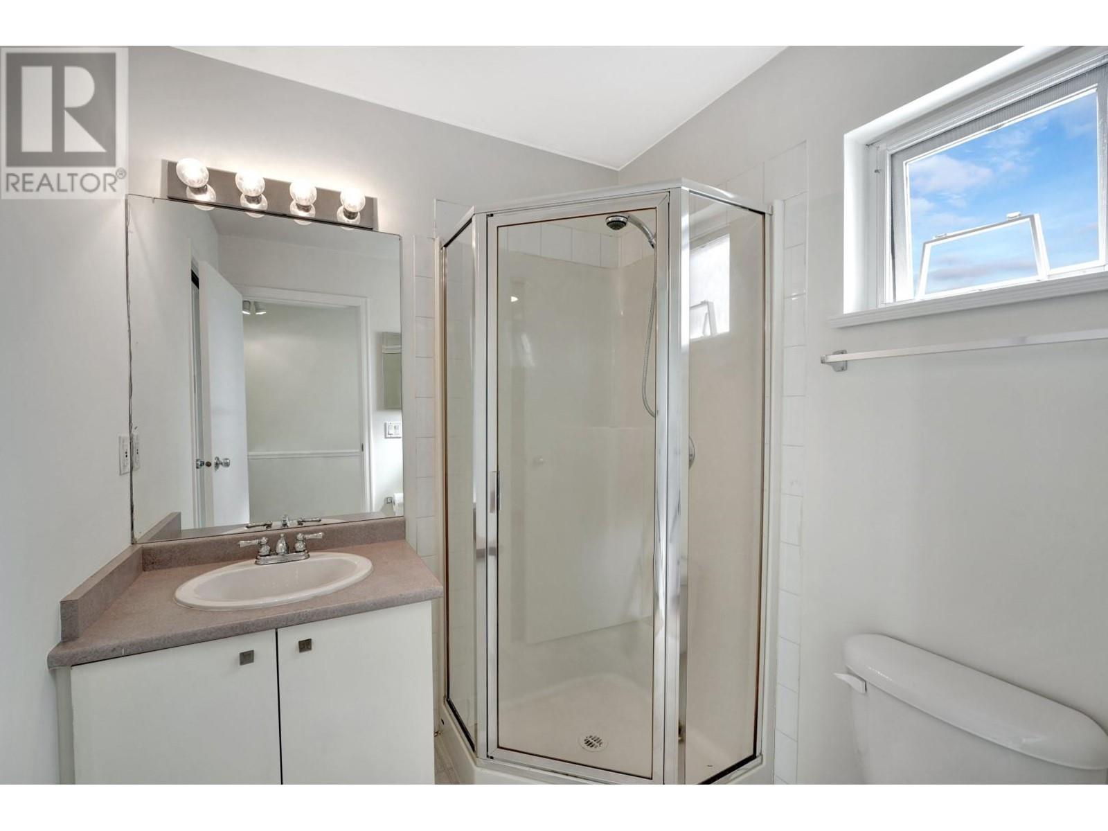 6736 Village Green, Burnaby, British Columbia  V5E 4K7 - Photo 21 - R2987377