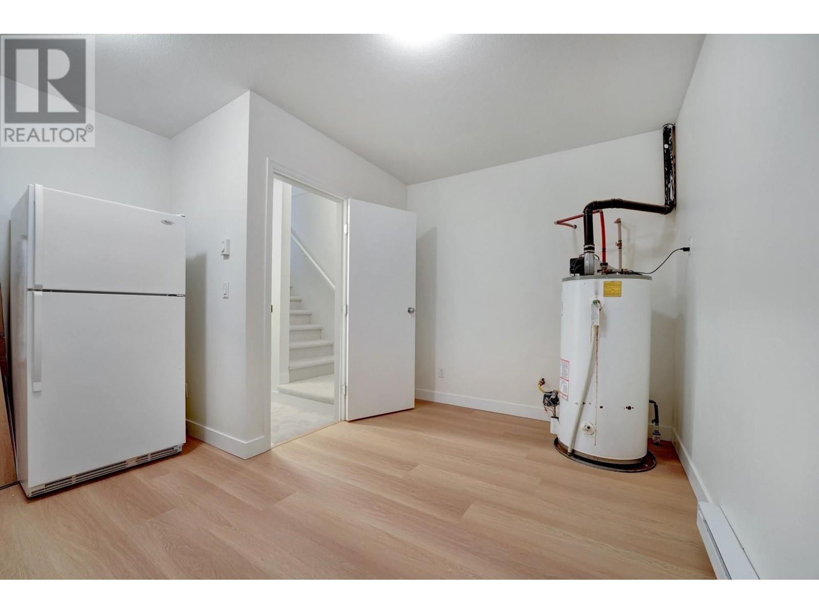 6736 Village Green, Burnaby, British Columbia  V5E 4K7 - Photo 26 - R2987377