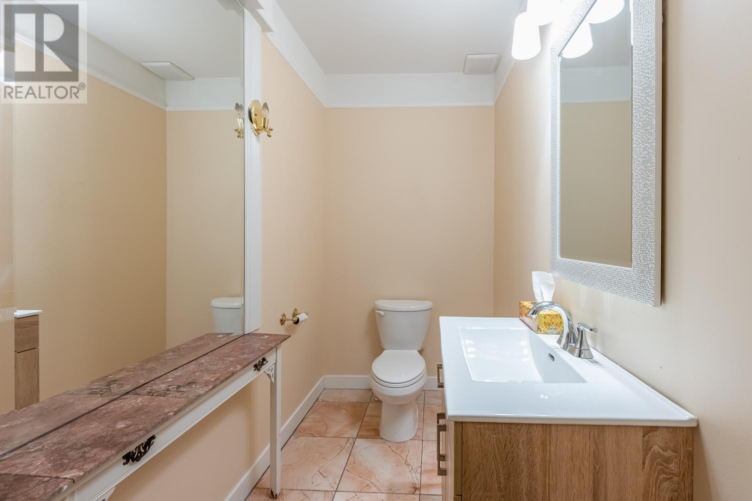 5559 Indian River Drive, North Vancouver, British Columbia  V7G 2T7 - Photo 15 - R2987337