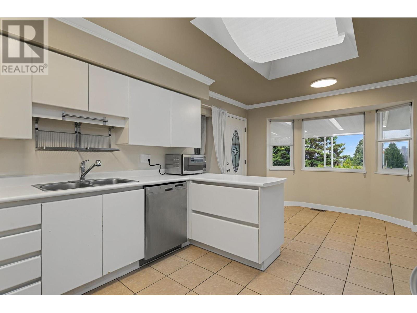 2291 Dorman Drive, Burnaby, British Columbia  V5A 2V3 - Photo 21 - R2987350