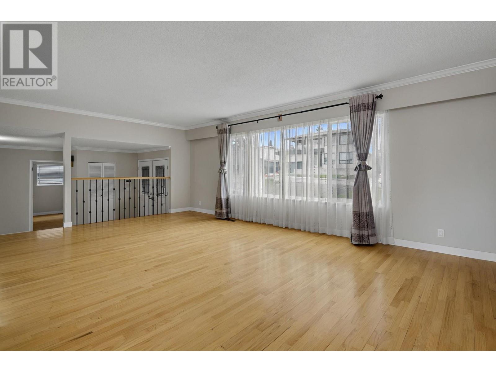 2291 Dorman Drive, Burnaby, British Columbia  V5A 2V3 - Photo 9 - R2987350