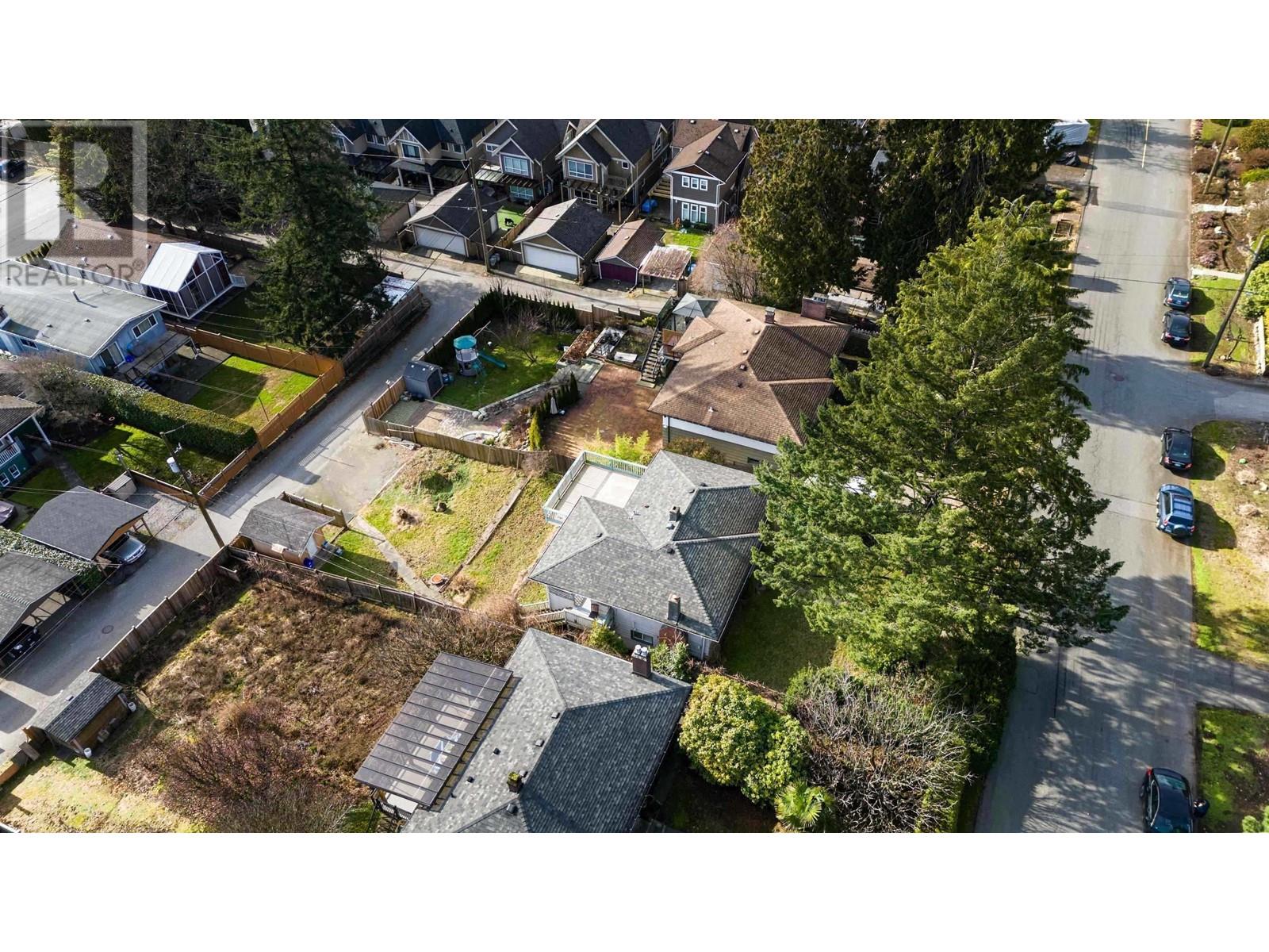 341 W 24th Street, North Vancouver, British Columbia  V7M 2C7 - Photo 20 - R2987372