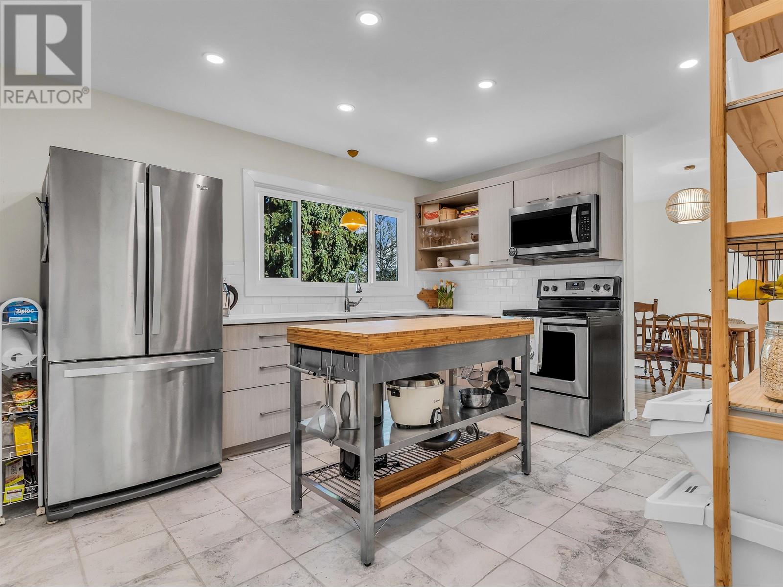 331 Holmes Street, New Westminster, British Columbia  V3L 4X7 - Photo 6 - R2987115