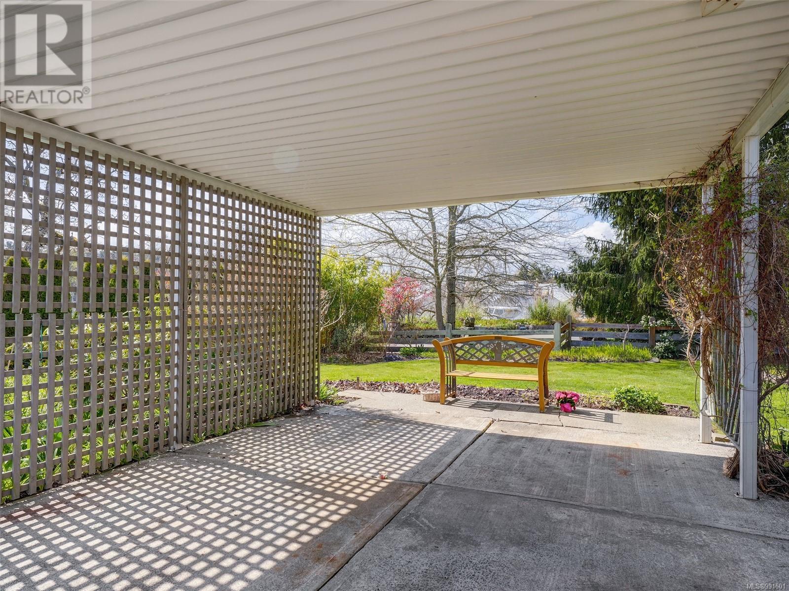 10680 Blue Heron Rd, Sidney, British Columbia  V8L 3X9 - Photo 45 - 991601